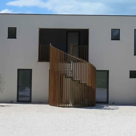 3 Pièces 4-6 Personnes, Clim, Terrasse Et Piscine * Agde