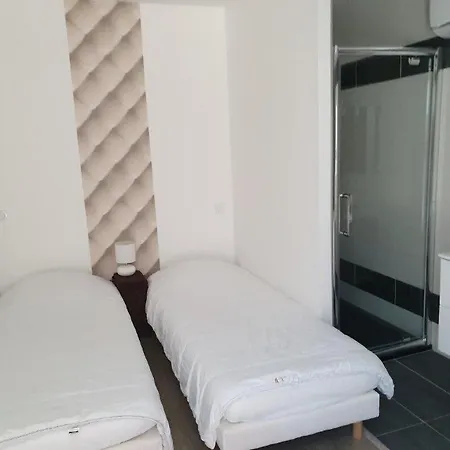 3 Pieces 4-6 Personnes, Clim, Terrasse Et Piscine Апартаменты *