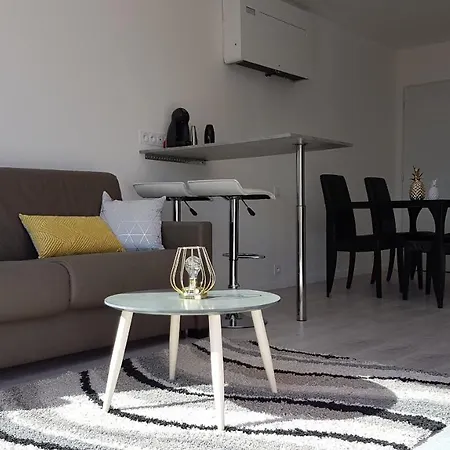 Апартаменты 3 Pieces 4-6 Personnes, Clim, Terrasse Et Piscine *